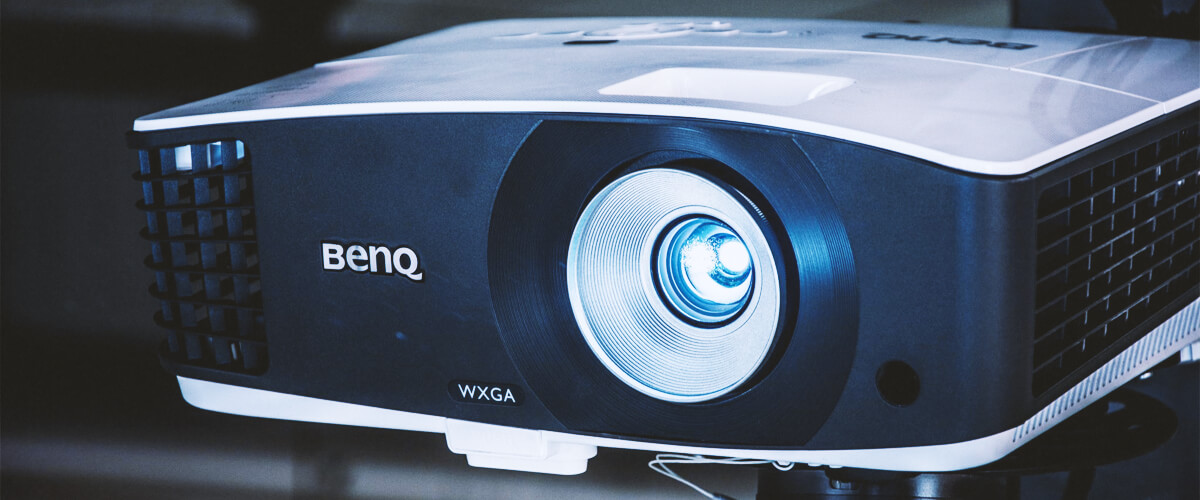 business and home projectors: key differences