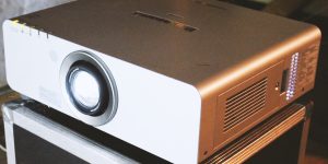 The Pros and Cons of Projectors With Lens Shift